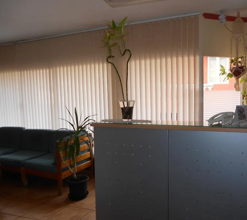 Pension Mova Santa Cruz de Tenerife Guest house